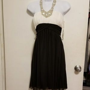 Black and white dress beads on the top